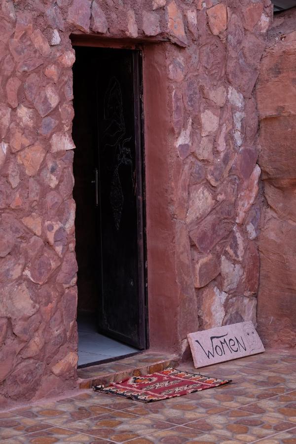 Wadirum Momoo Ram Vadisi Dış mekan fotoğraf