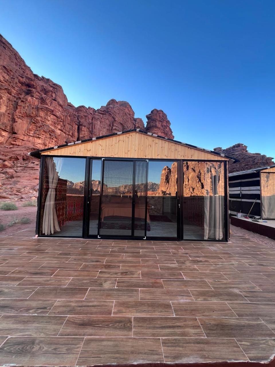 Wadirum Momoo Ram Vadisi Dış mekan fotoğraf